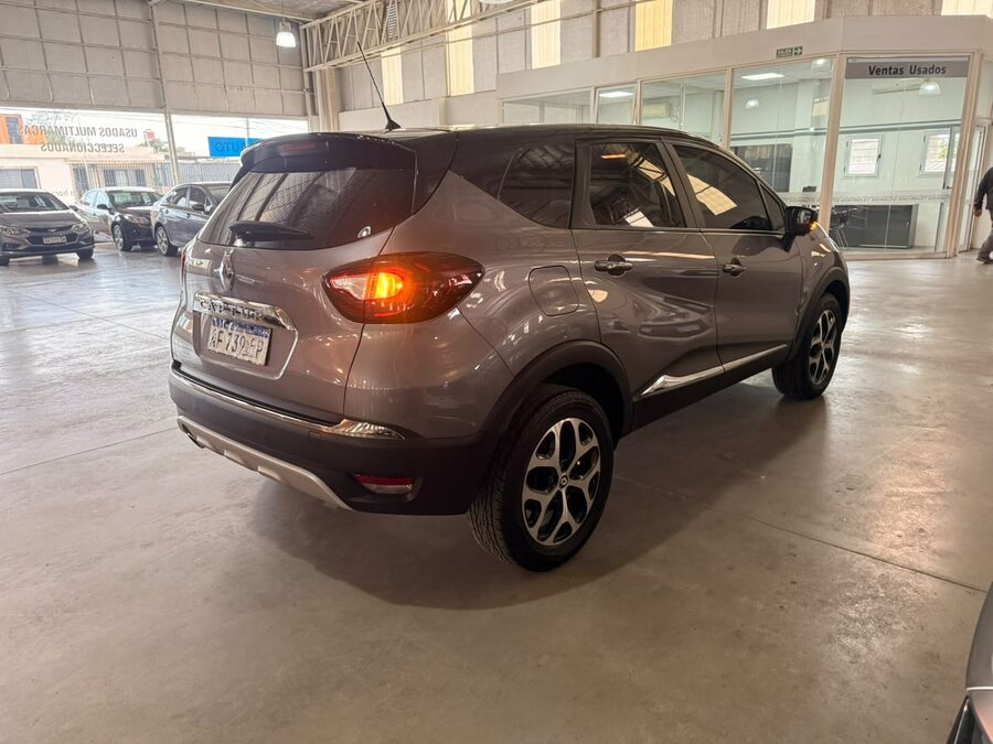 CAPTUR 1.6 INTENS CVT - AÑO 2021 - 30.588KM