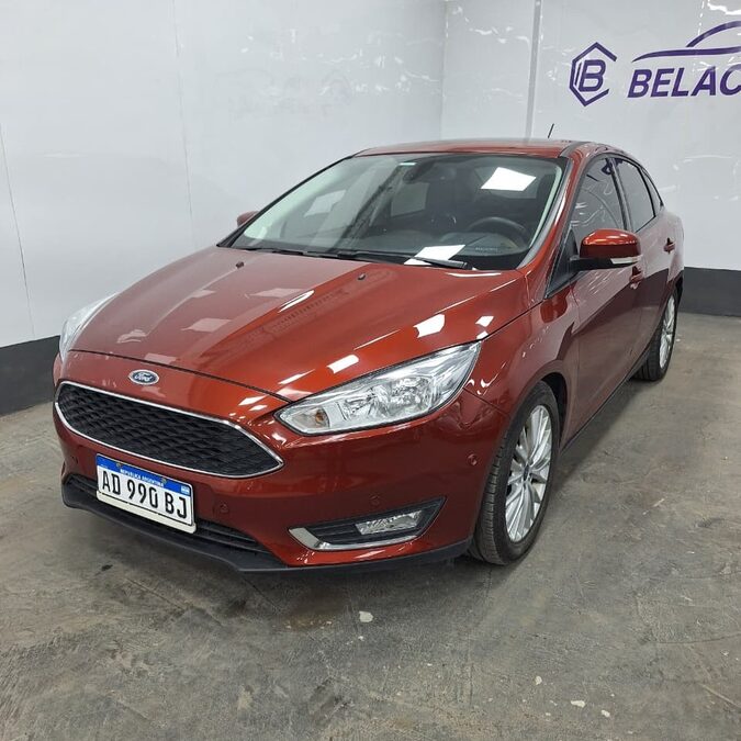 FORD FOCUS SE PLUS 2.0L AT - 2019 - 82.000 KMS
