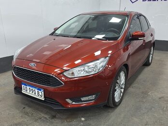 FORD FOCUS SE PLUS 2.0L AT - 2019 - 82.000 KMS