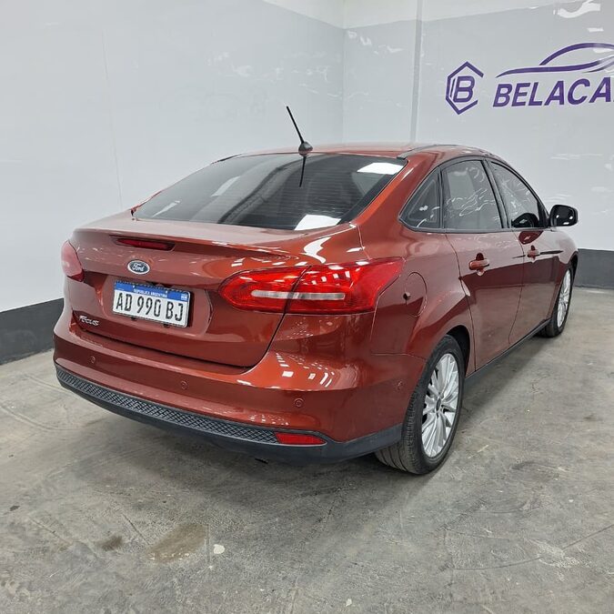 FORD FOCUS SE PLUS 2.0L AT - 2019 - 82.000 KMS