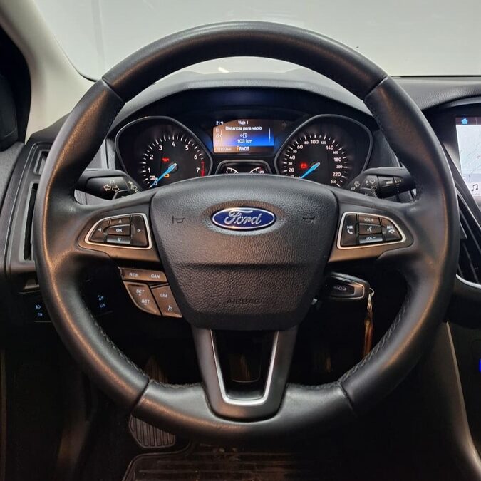 FORD FOCUS SE PLUS 2.0L AT - 2019 - 82.000 KMS