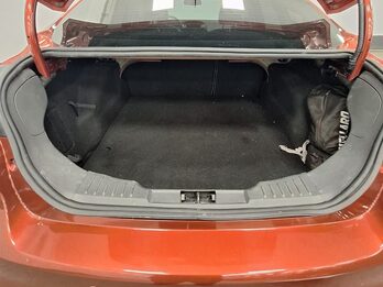 FORD FOCUS SE PLUS 2.0L AT - 2019 - 82.000 KMS