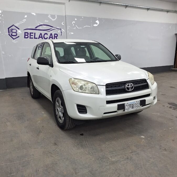 TOYOTA RAV4 4 2.4 AT - 2013 - 247000 KM