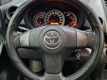 TOYOTA RAV4 4 2.4 AT - 2013 - 247000 KM