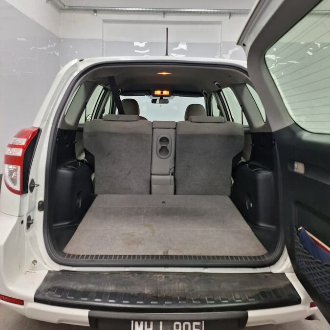 TOYOTA RAV4 4 2.4 AT - 2013 - 247000 KM