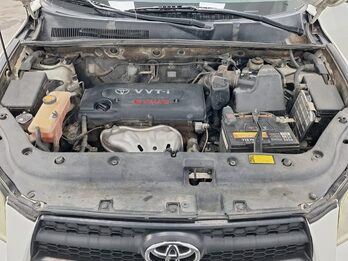 TOYOTA RAV4 4 2.4 AT - 2013 - 247000 KM