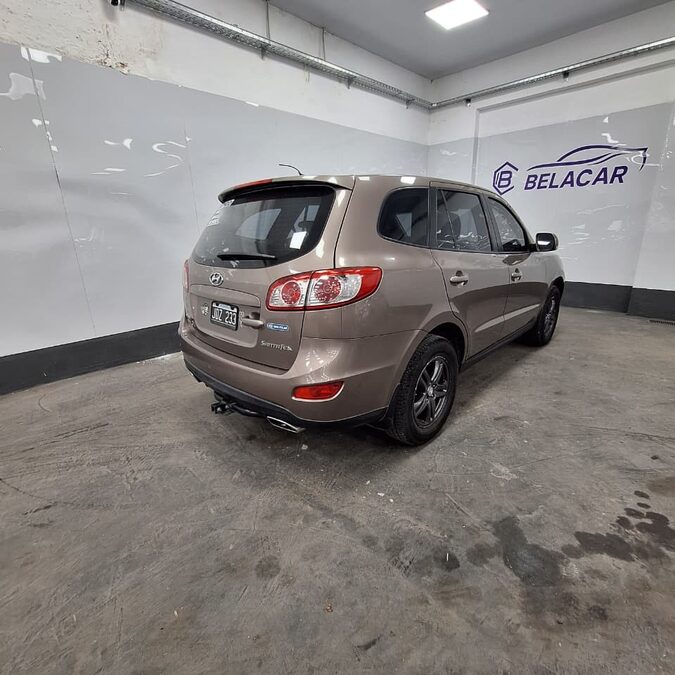 HYUNDAI SANTA FE GLS 2WD 2.4 7as – 2010 – 260.000 KMS