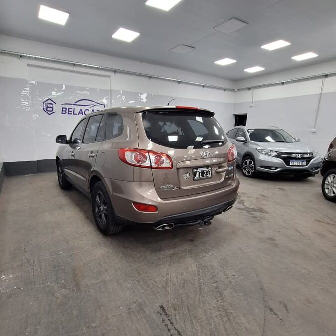 HYUNDAI SANTA FE GLS 2WD 2.4 7as – 2010 – 260.000 KMS