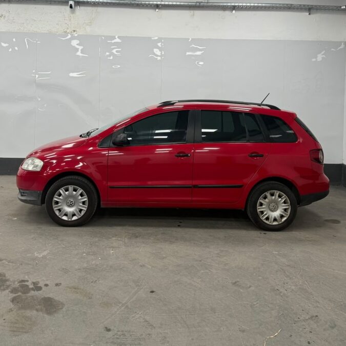 VOLKSWAGEN SURAN CONFORTLINE - 2010 - 152.000 KMS
