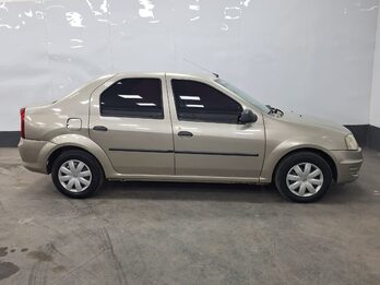 RENAULT LOGAN PACK II - 2013 -  210.000 KMS