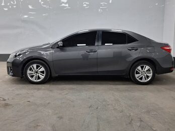 TOYOTA COROLLA 1.8 XEI MT – 2015 – 143000 KMS