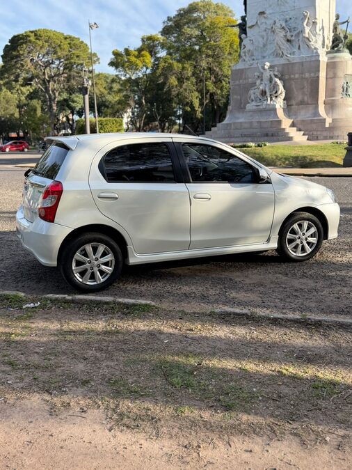 VENDO ETIOS XLS 2017