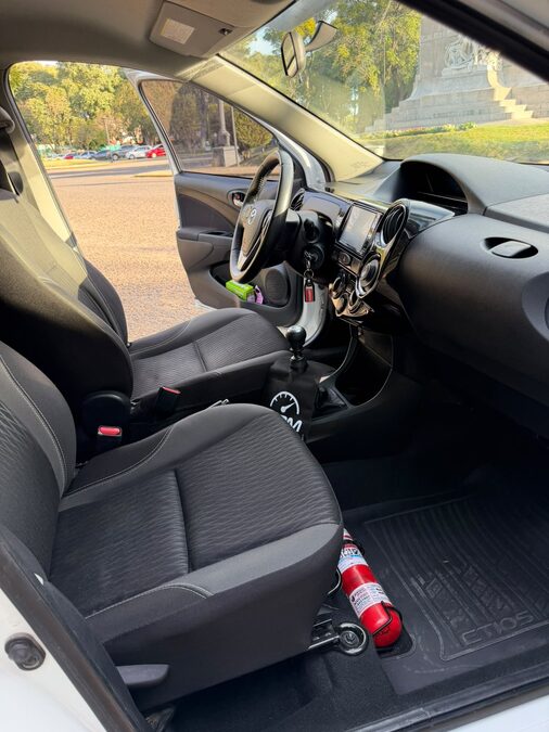 VENDO ETIOS XLS 2017