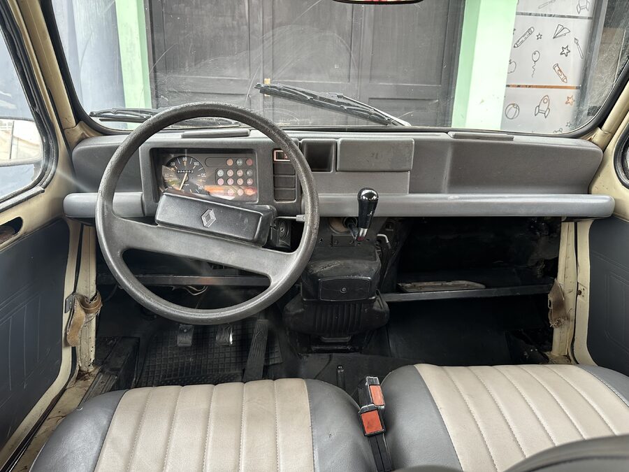 Renault 4 GTL 85