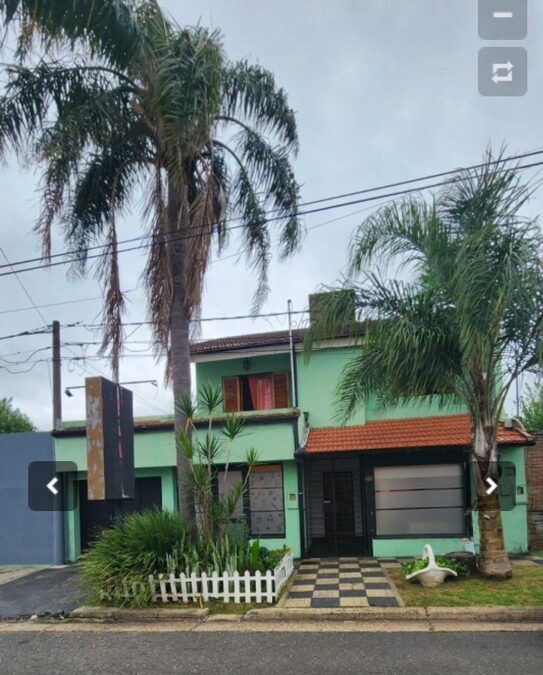 Casa 4 dormitorios zona esc. De policías