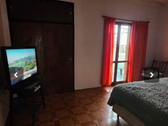 Casa 4 dormitorios zona esc. De policías