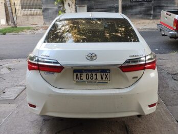 VENDO TOYOYA COROLLA 2019 XEi