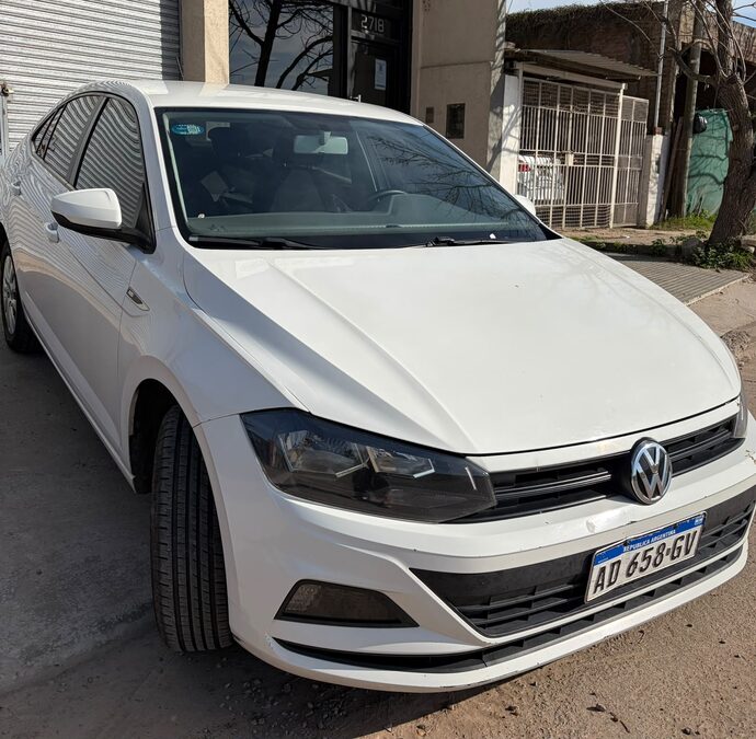 VENDO VOLKSWAGEN VIRTUS 2019 IMPECABLE CON GNC