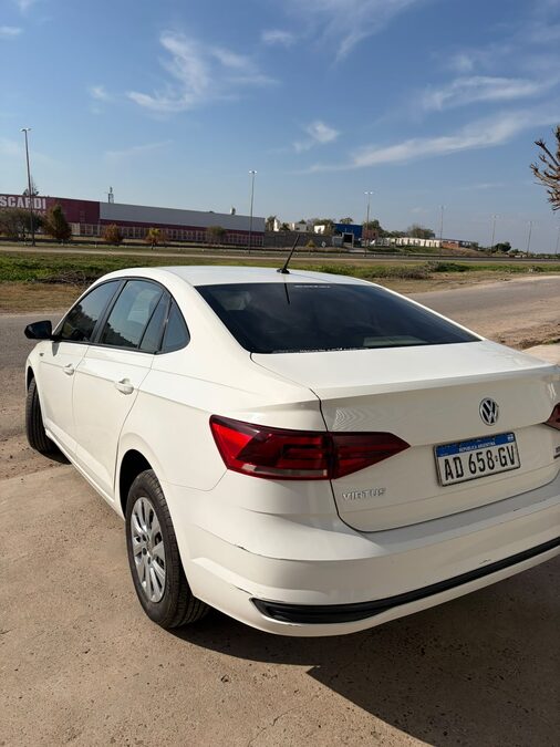VENDO VOLKSWAGEN VIRTUS 2019 IMPECABLE CON GNC