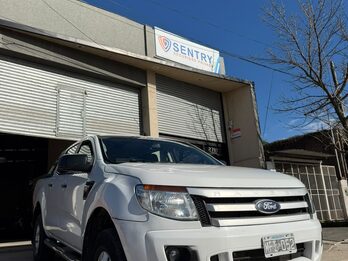VENDO FORD RANGER 2013
