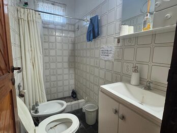 VENDO CASA QUINTA 2 DORMITORIOS, AMPLIO JARDIN Y PILETA - SAUCE MONTRULL