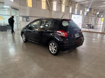 PEUGEOT 208 1.5 ALLURE - AÑO 2015 - 107.226KM