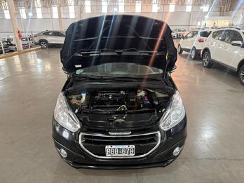 PEUGEOT 208 1.5 ALLURE - AÑO 2015 - 107.226KM
