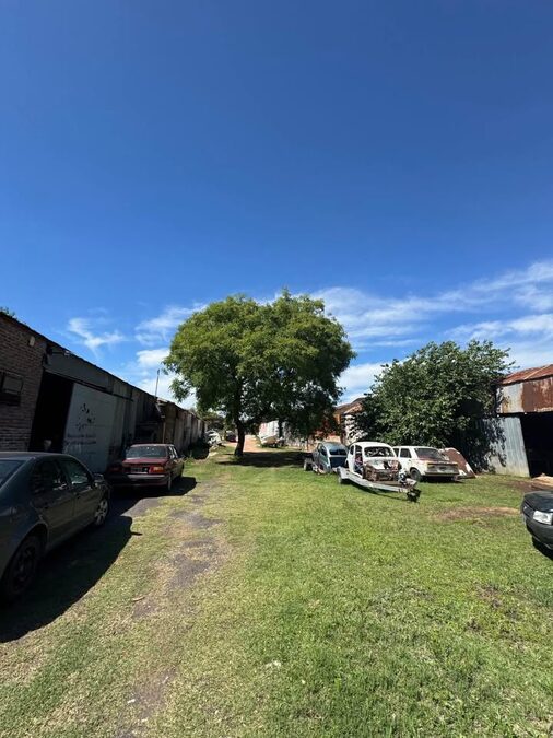 EXCLUSIVA PROPIEDAD EN VENTA SOBRE AV ALMAFUERTE.