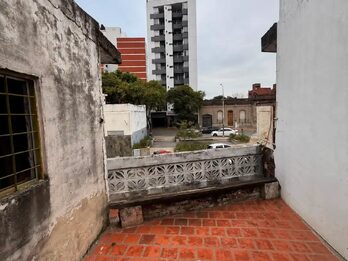 CASA A RECICLAR ZONA CENTRO