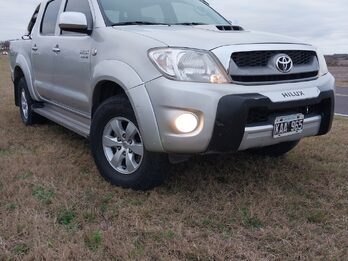 TOYOTA HILUX SRV 4X4