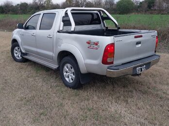 TOYOTA HILUX SRV 4X4