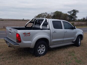 TOYOTA HILUX SRV 4X4