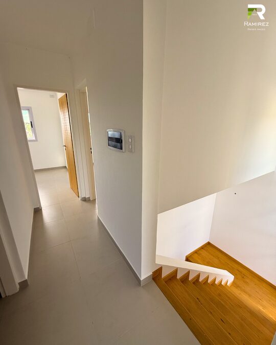 HERMOSA CASA A ESTRENAR