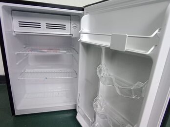 Vendo frigobar 72 ltrs