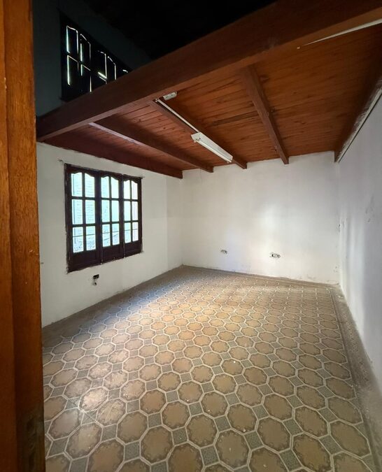Propiedad a Reciclar | 551 m² | Zona Centro/Parque – Salta 564 | U$D 125.000