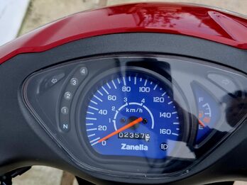 VENDO HERMOSA ZANELLA ZB 110 RT FULL USB