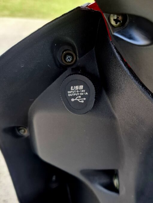 VENDO HERMOSA ZANELLA ZB 110 RT FULL USB