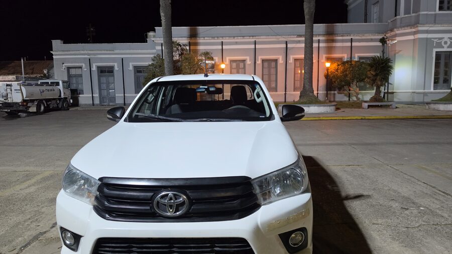Toyota Hilux Pick-up 2.4 Cd Dx 150cv 4x4 - Precio sugerido, escucho ofertas