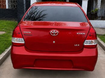 TOYOTA ETIOS 1.5 XS 4P 6MT - AÑO 2.018
