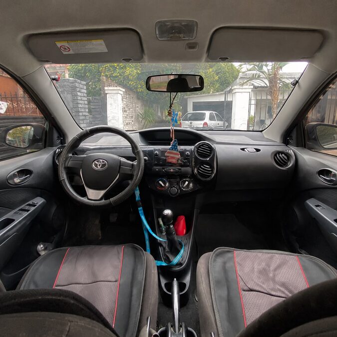 TOYOTA ETIOS 1.5 XS 4P 6MT - AÑO 2.018