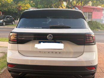 IMPECABLE VOLKSWAGEN T-CROSS MODELO 2020