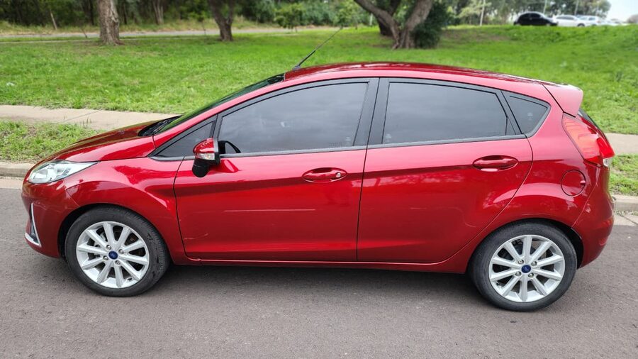 FORD FIESTA KINETIC SE AT KD