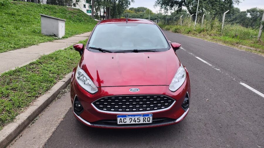 FORD FIESTA KINETIC SE AT KD