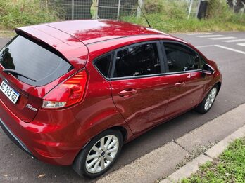 FORD FIESTA KINETIC SE AT KD