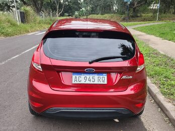 FORD FIESTA KINETIC SE AT KD