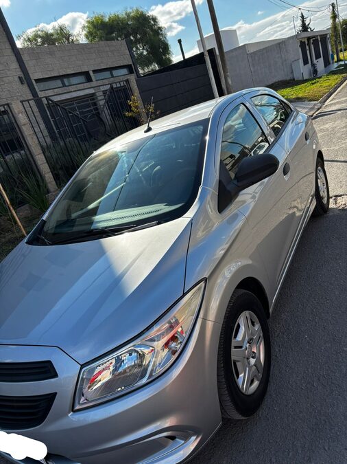 Vendo Chevrolet Onix Joy 2018