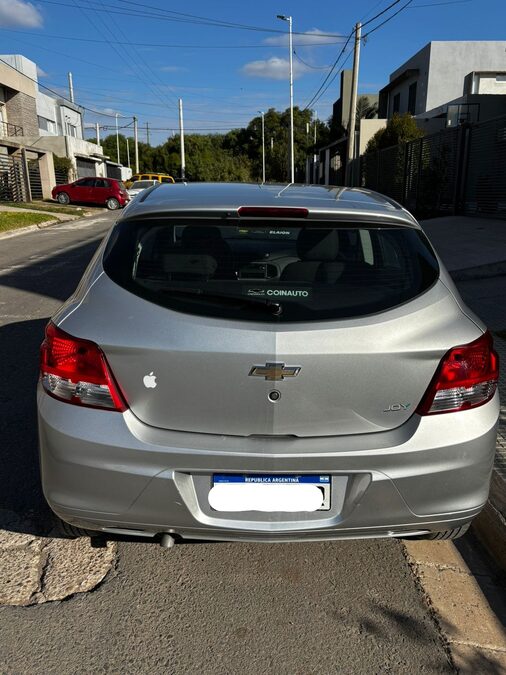 Vendo Chevrolet Onix Joy 2018