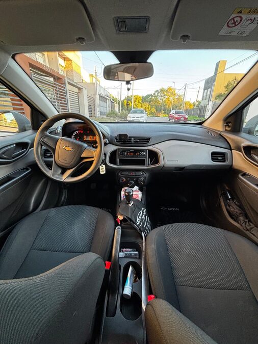 Vendo Chevrolet Onix Joy 2018