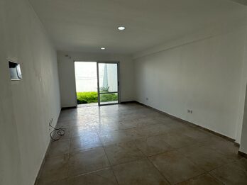 ALQUILO DEPARTAMENTO CON PATIO, CARBO Y CURA ALVAREZ