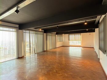 IMPORTANTE PISO EN ALQUILER - OFICINA